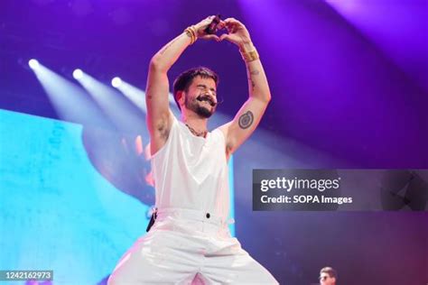 camllo|camilo singer.